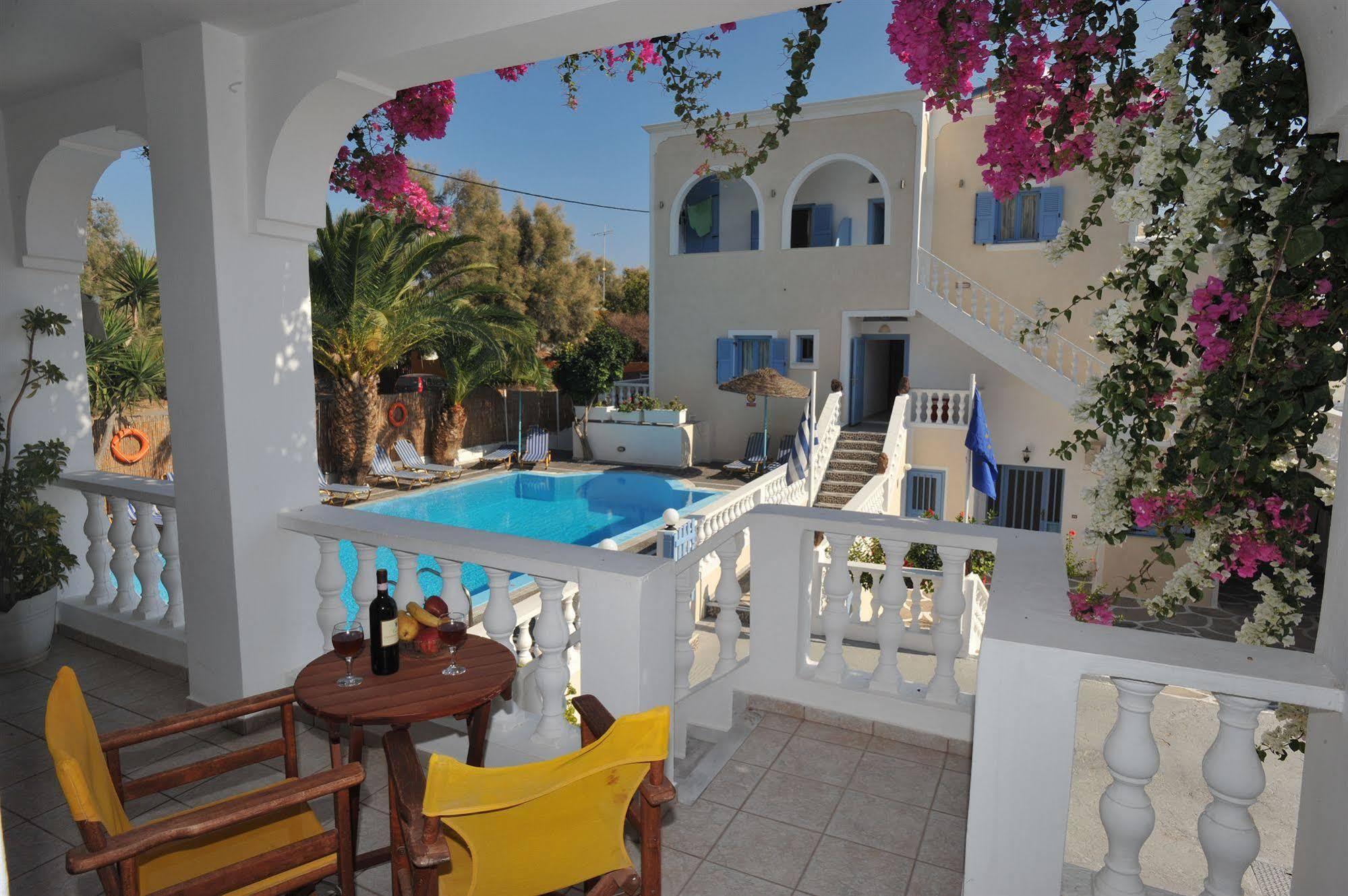 Stelios Place Perissa  Exterior foto
